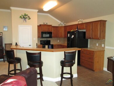 5872 Grace Ave, Tyler, TX 75707 - photo 3