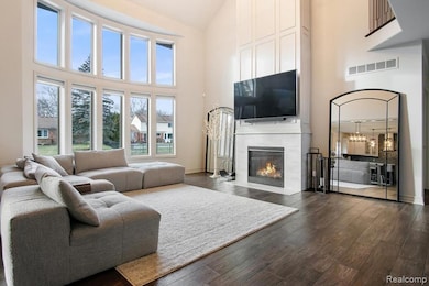 5317 Rangemore Dr, Troy, MI 48085 - photo 3