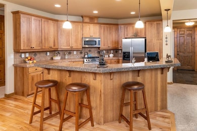 19451 Amber Meadow Dr, Bend, OR 97702 - photo 5