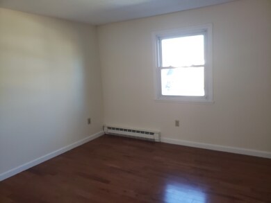 45 Holyoke St unit H, Easthampton, MA 01027 - photo 6