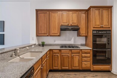 7 Stonebriar Ct, Dallas, TX 75206 - photo 4