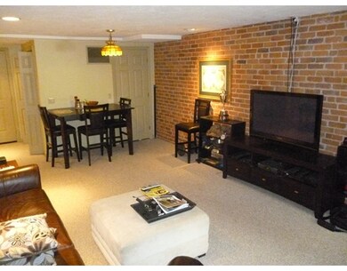 325 Plantation St unit L4, Worcester, MA 01604 - photo 5