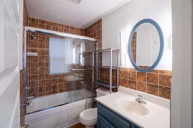 1114 Eleanor Dr, Waterloo, IA 50701 - photo 5