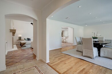 11709 Forest Glen St, Houston, TX 77024 - photo 6