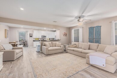 11 - Honeysuckle 3384