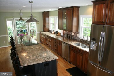 6037 Kennard Ct, Sykesville, MD 21784 - photo 3