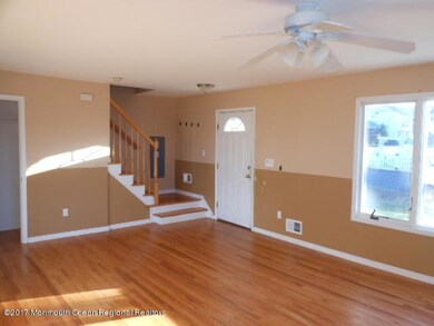 352-645862 - Living Room - Copy