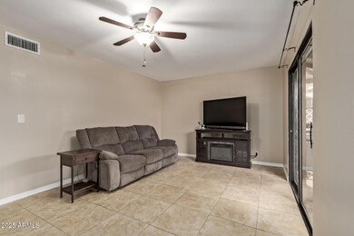 286 W Palomino Dr unit 85, Chandler, AZ 85225 - photo 5