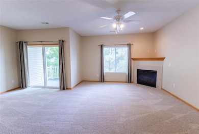 1740 SE La Grant Pkwy unit 18, Waukee, IA 50263 - photo 5
