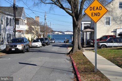 401 First St, Annapolis, MD 21403 - photo 3