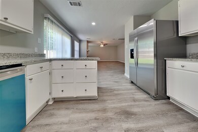 28802 Stapleford St, Spring, TX 77386 - photo 6