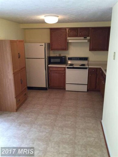 9509 Donnan Castle Ct, Laurel, MD 20723 - photo 6