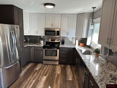 1221 1221 Maplewood Dr, New Ulm, MN 56073 - photo 6