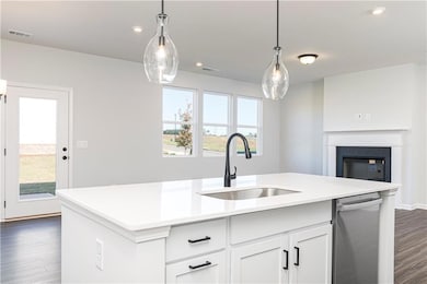 1310 Jordan Brook Dr, Lawrenceville, GA 30043 - photo 3