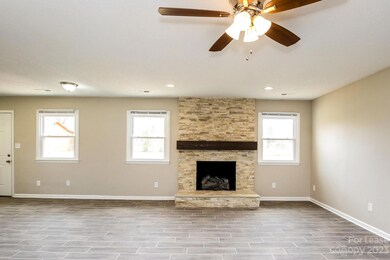 129 Redwood Ln, Statesville, NC 28625 - photo 6