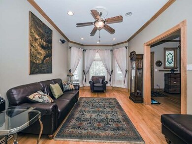 4845 N Hamilton Ave, Chicago, IL 60625 - photo 3