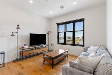 211 Condor St unit 10, Boston, MA 02128 - photo 2