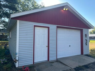 212 N Linden St, Adams, WI 53910 - photo 5