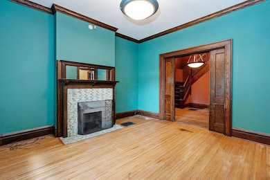 3-LivingRoom