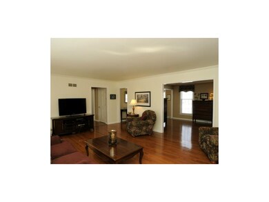 6607 Goode Dr, Shawnee, KS 66216 - photo 7