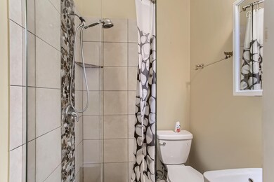 1736 Pershing Ave unit 5, Wheaton, IL 60189 - photo 5