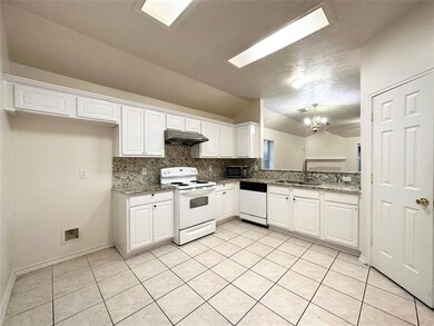 13130 Eldridge Meadow Dr, Houston, TX 77041 - photo 5