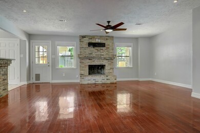 1150 Curtin St, Houston, TX 77018 - photo 7