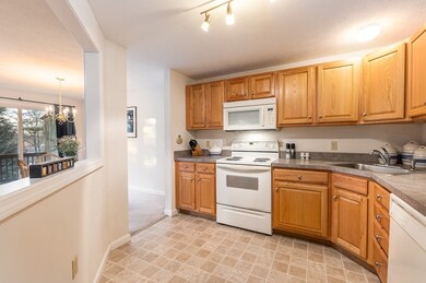 8 Acorn Ave, Fitchburg, MA 01420 - photo 7