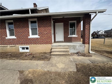 807 Chestnut St unit 2, Coplay, PA 18037 - photo 2