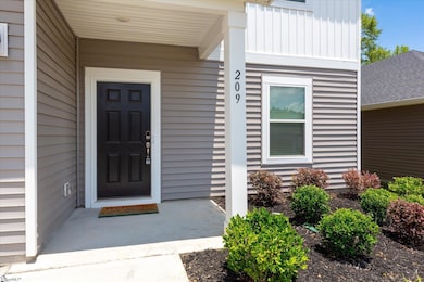 209 Vickery Rd, Woodruff, SC 29388 - photo 2