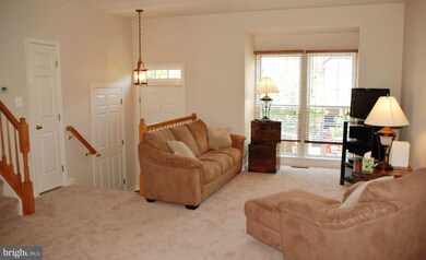 16 Mountain Lake Ct, Germantown, MD 20874 - photo 2
