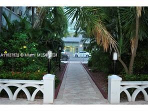215 30th St unit 23, Miami Beach, FL 33140 - photo 2