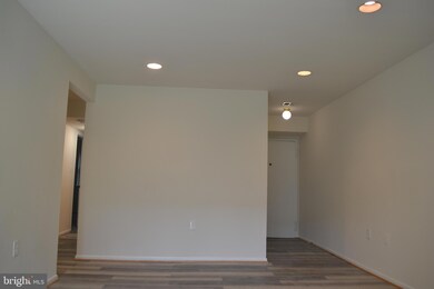 2302 Greenery Ln unit 102, Silver Spring, MD 20906 - photo 2