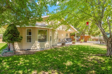 2611 SW Salmon Ave.