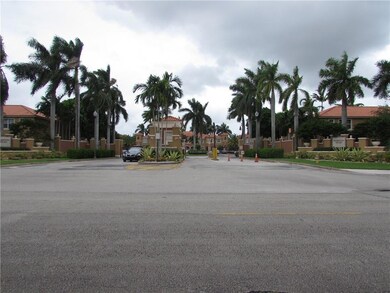 761 SW 107th Ave unit 2311, Pembroke Pines, FL 33025 - photo 3