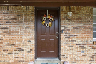 1006 Charles Howard Dr, Hazlehurst, MS 39083 - photo 3