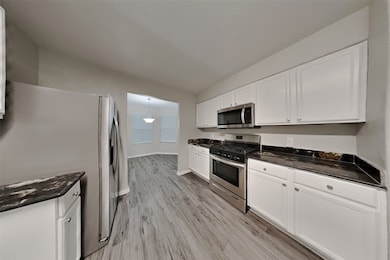 16731 N Blue Jay Dr, Conroe, TX 77385 - photo 4