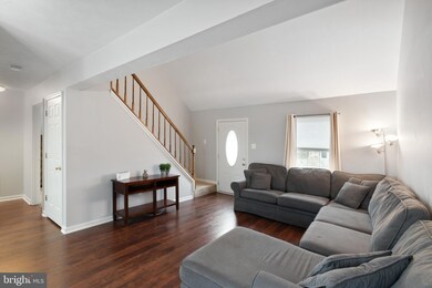 1585 Brimfield Cir, Sykesville, MD 21784 - photo 2