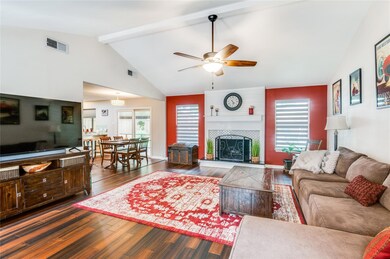 916 Columbus Ct, Bedford, TX 76022 - photo 7