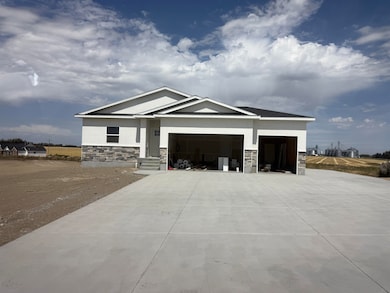 102 N Stocktrail Dr, Idaho Falls, ID 83402 - photo 2