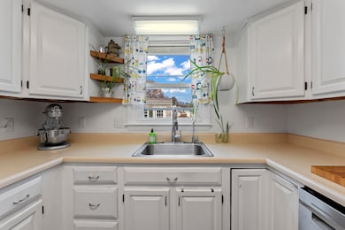 124 Columbia Ave, Brunswick, ME 04011 - photo 3