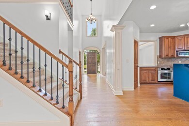 20-web-or-mls-6675BaronscourtLoop_Hommat