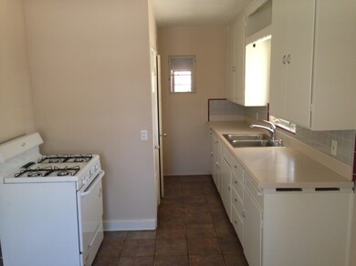2667 N Sparkman, Tucson AZ - kitchen