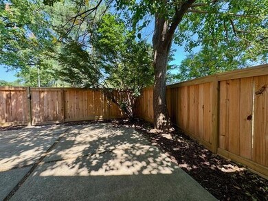 8107 Halsey St, Lenexa, KS 66215 - photo 2