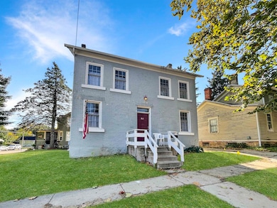 503&507 W Pleasant St, Freeport, IL 61032 - photo 2