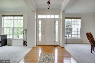 10562 Tattersall Dr, Manassas, VA 20112 - photo 4