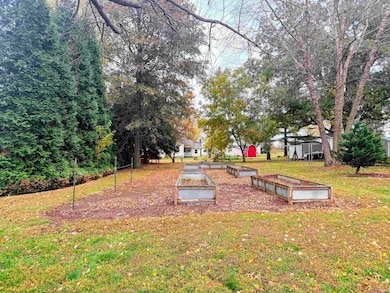 103 N Main St, Cannelburg, IN 47519 - photo 4