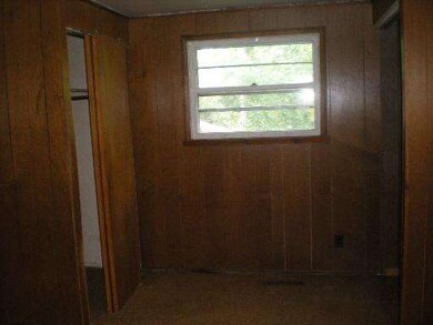 113 Granada Rd, Carpentersville, IL 60110 - photo 6