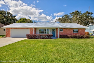 864 Peachtree Dr, Lake Placid, FL 33852 - photo 3