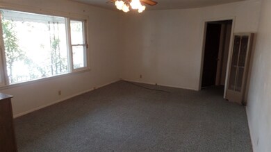 1310 Mountain View Ave, Alamogordo, NM 88310 - photo 6